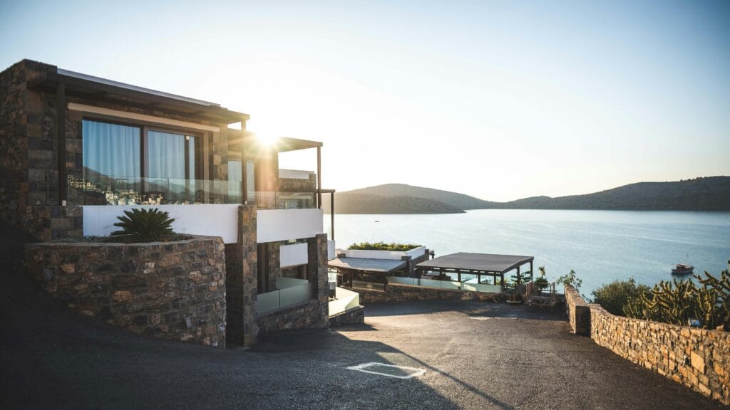 monluk home renovations, mountain-side house