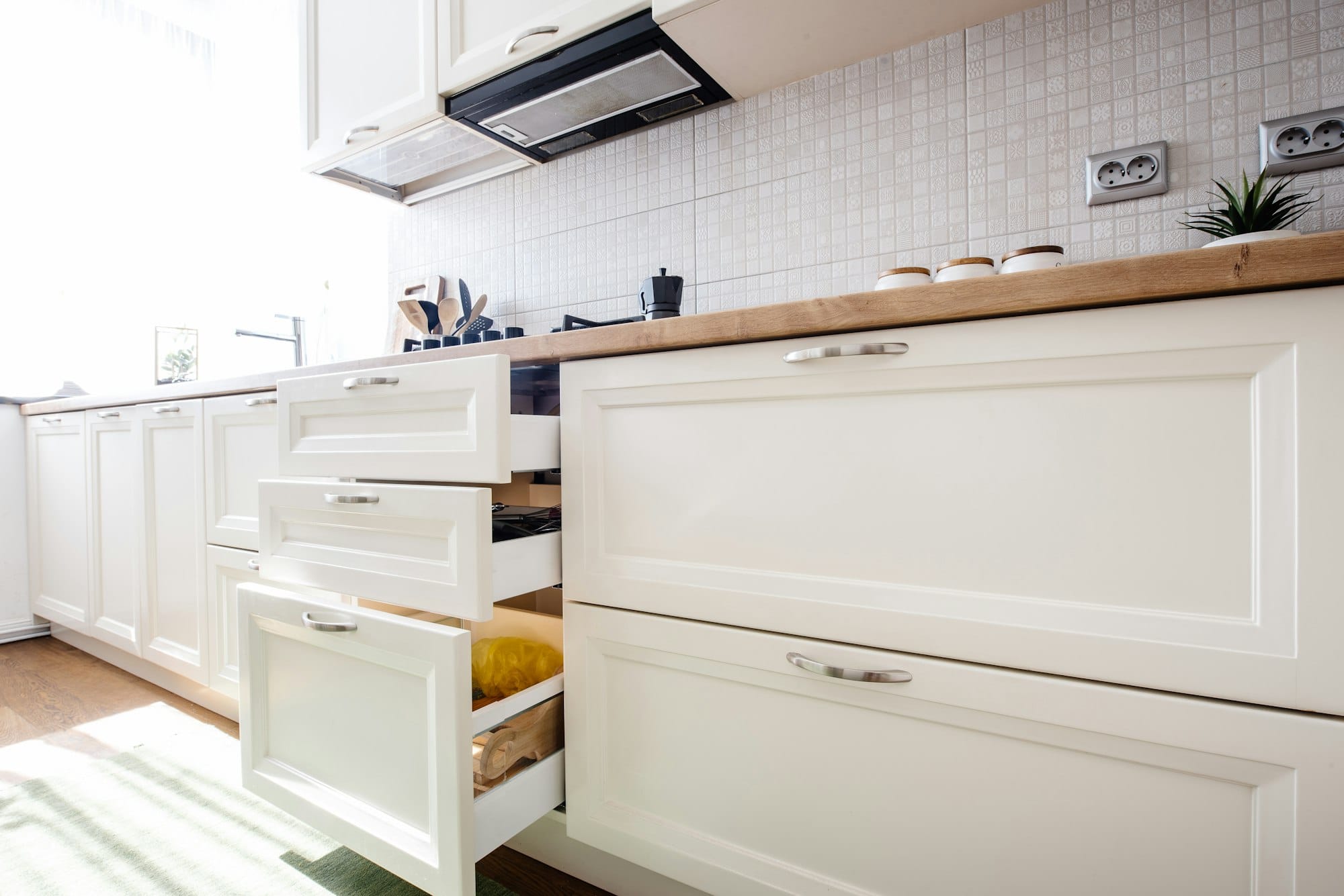 Modern Kitchen cabinets with new appliances